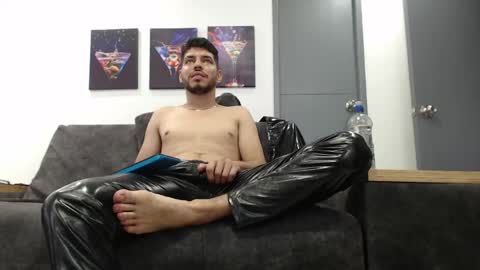 Snapshot of mack_daniels chatting on 27, 4, 2026 instagram mackdanielsx online show from 27, 4, 2026