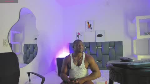 Snapshot of mackbig_dick2 chatting on 17, 4, 2026 MACKBIG DICK im a damn dominant I like ATMs INSTAGRAM Edwinaragonc online show from 17, 4, 2026