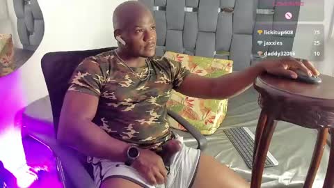 Snapshot of mackbig_dick2 chatting on 16, 5, 2026 MACKBIG DICK im a damn dominant I like ATMs INSTAGRAM Edwinaragonc online show from 16, 5, 2026