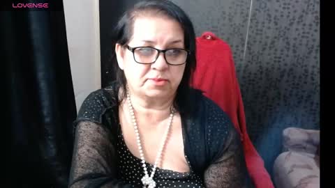 Snapshot of madam_sanjanne chatting on 6, 12, 2024 Madam Sanjanne online show from 6, 12, 2024