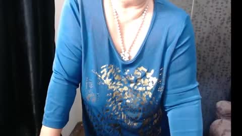 Snapshot of madam_sanjanne chatting on 17, 12, 2024 Madam Sanjanne online show from 17, 12, 2024