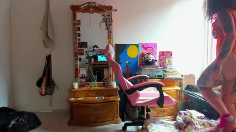 Snapshot of madam_sativa chatting on 26, 2, 2025 di online show from 26, 2, 2025