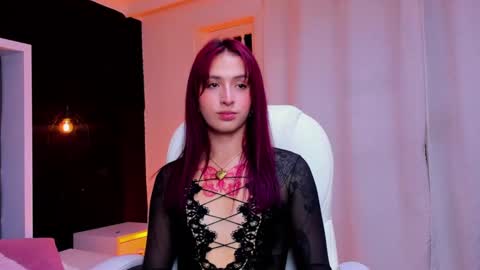 Snapshot of madame_lilith chatting on 7, 1, 2025 madame lilith online show from 7, 1, 2025