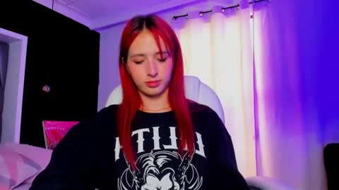 Snapshot of madame_lilith chatting on 7, 2, 2025 madame lilith online show from 7, 2, 2025