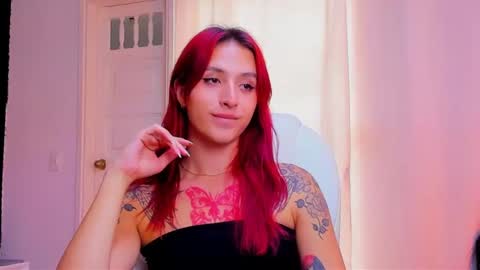 Snapshot of madame_lilith chatting on 8, 2, 2025 madame lilith online show from 8, 2, 2025
