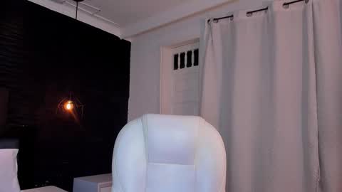  madame lilith  online show from 16, 1, 2026