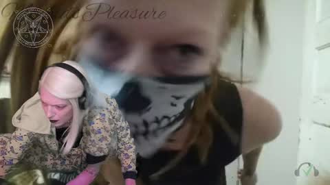 Snapshot of madame_lucifer chatting on 14, 4, 2026 Madame Lucifer online show from 14, 4, 2026