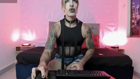 Snapshot of madamelilith_cg chatting on 27, 11, 2025 Madame lilith online show from 27, 11, 2025