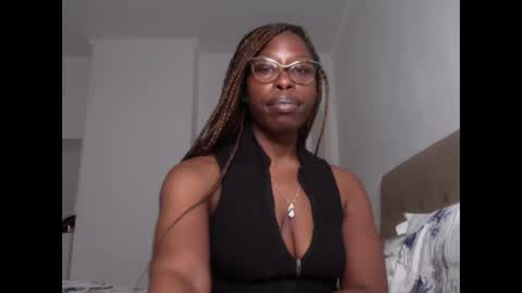 YourMadamIndigo online show from 16, 2, 2025