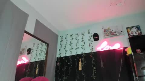 Maddi Avalon online show from 10, 2, 2026