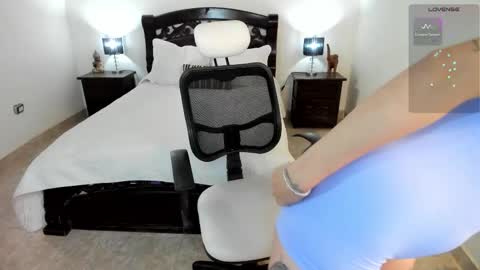 Maddie  online show from 4, 12, 2025