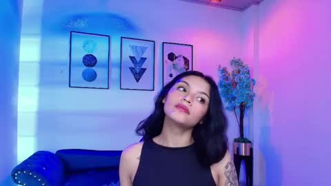 maddie_t18 online show from 16, 4, 2026