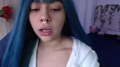 Snapshot of maddiie_and_clyde chatting on 17, 10, 2025 maddiie and clyde online show from 17, 10, 2025