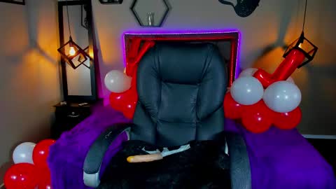 Snapshot of maddiiebrooks chatting on 14, 2, 2025 Maddie online show from 14, 2, 2025