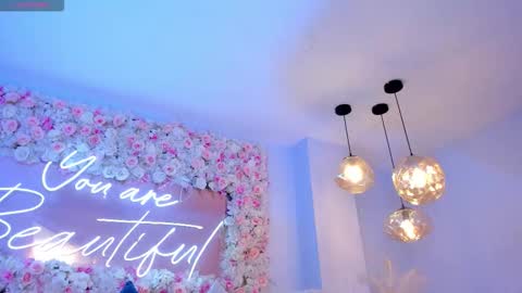 Snapshot of maddisonlowe chatting on 11, 11, 2025 Maddison online show from 11, 11, 2025