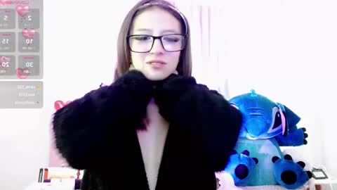 Maddy UwU online show from 21, 2, 2025