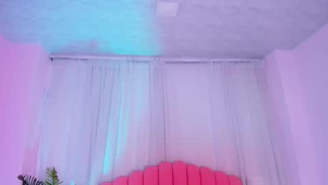 Snapshot of maddy__bigboobs chatting on 14, 11, 2025 maddy__bigboobs online show from 14, 11, 2025