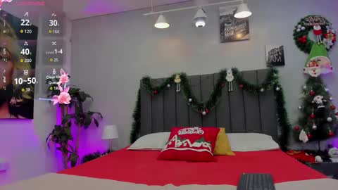 Snapshot of maddy__moon chatting on 18, 12, 2025 Maddy Moon online show from 18, 12, 2025