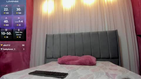 Maddy Please help me with your thumbs up its important online show from 7, 12, 2024