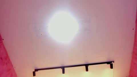 Maddy Please help me with your thumbs up its important online show from 23, 12, 2024