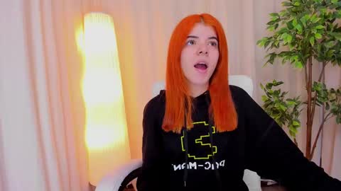 Maddy Please help me with your thumbs up its important online show from 18, 2, 2025