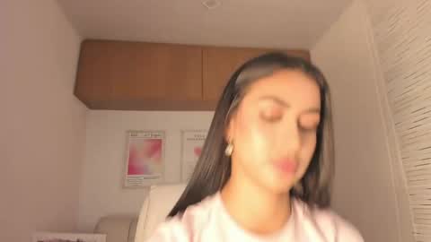 Snapshot of maddy_bronw chatting on 4, 5, 2026 Maddy online show from 4, 5, 2026