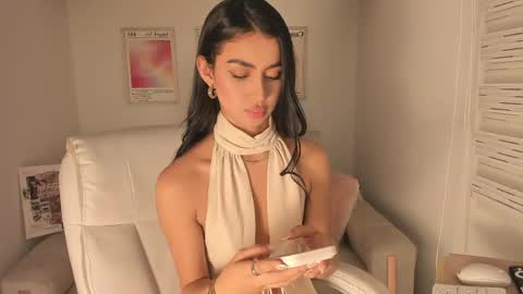 Snapshot of maddy_bronw chatting on 15, 5, 2026 Maddy online show from 15, 5, 2026