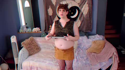 Snapshot of maddy_cat chatting on 10, 9, 2025 Maddy Cat online show from 10, 9, 2025