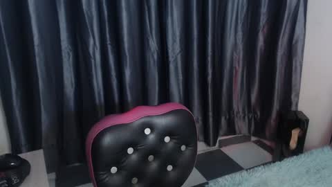 Maddy Parker  online show from 21, 1, 2025