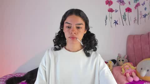 maddy_parker__ online show from 6, 4, 2026