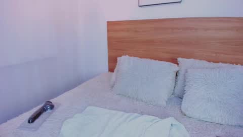 Snapshot of maddycrofft chatting on 15, 9, 2025 Maddy Crofft online show from 15, 9, 2025