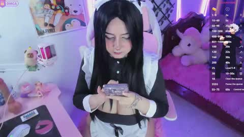 Snapshot of maddyfoox chatting on 7, 11, 2025 Maddy Foox online show from 7, 11, 2025