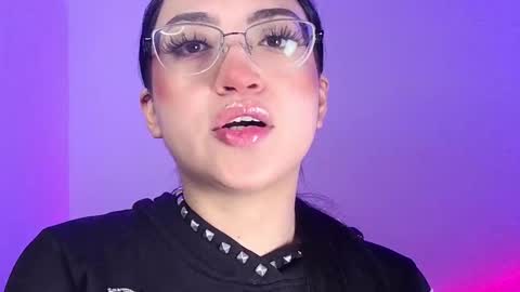 Snapshot of maddyghost chatting on 23, 9, 2025   Please followme and rate me your thumbs up online show from 23, 9, 2025