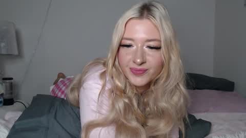 maddyyy call me yours tho online show from 2, 3, 2026