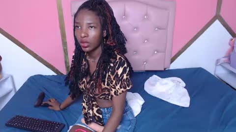 Snapshot of madeline_woods chatting on 13, 12, 2024 Madeline online show from 13, 12, 2024