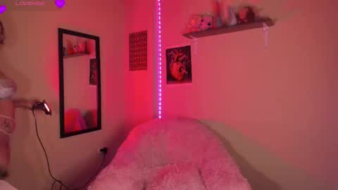 Madeline  online show from 13, 12, 2024