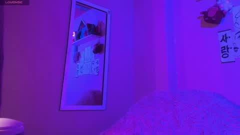 Madeline  online show from 25, 2, 2025