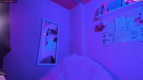 Madeline  online show from 26, 2, 2025