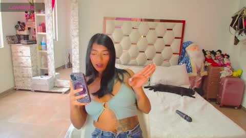 Snapshot of madeyn_roses chatting on 13, 11, 2025 madelyn roses online show from 13, 11, 2025