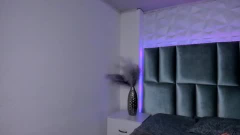 Snapshot of madison_darkk chatting on 25, 11, 2025 MADISON online show from 25, 11, 2025