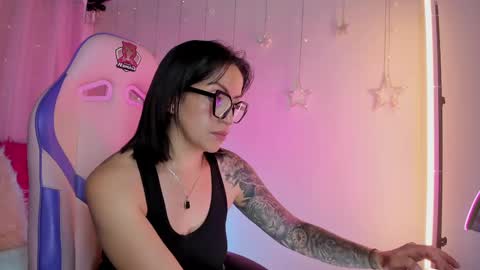 Snapshot of madison_mayer chatting on 5, 3, 2025 Madison online show from 5, 3, 2025