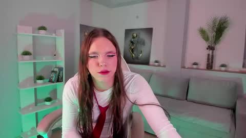 Snapshot of madison_mongomeri chatting on 8, 11, 2025 Medison online show from 8, 11, 2025