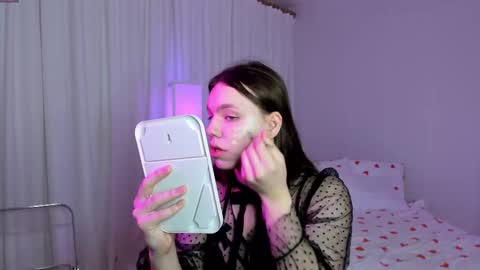 Snapshot of madison_mongomeri chatting on 20, 12, 2025 Medison online show from 20, 12, 2025