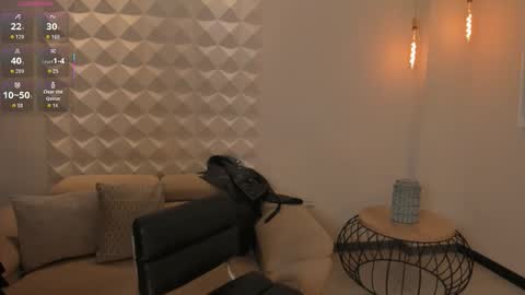 Snapshot of madisoncollinsx chatting on 13, 10, 2025 Maddi Collins online show from 13, 10, 2025