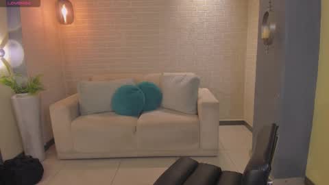 Snapshot of madisoncollinsx chatting on 21, 10, 2025 Maddi Collins online show from 21, 10, 2025