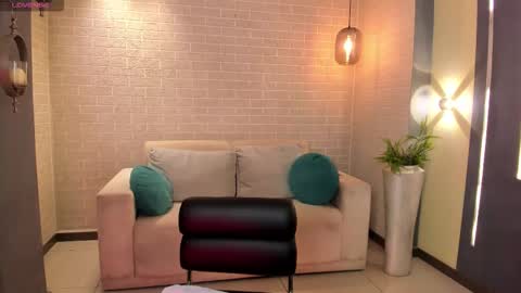 Snapshot of madisoncollinsx chatting on 31, 10, 2025 Maddi Collins online show from 31, 10, 2025