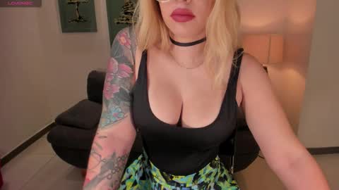 Madison Kane online show from 14, 12, 2025