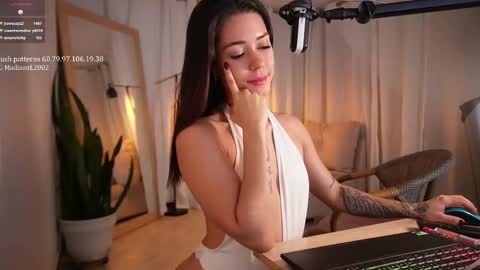 madisonlara online show from 1, 3, 2025
