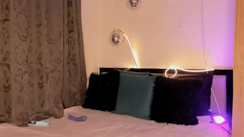 Snapshot of madisson_abondax_ chatting on 9, 10, 2025 MADISSON online show from 9, 10, 2025