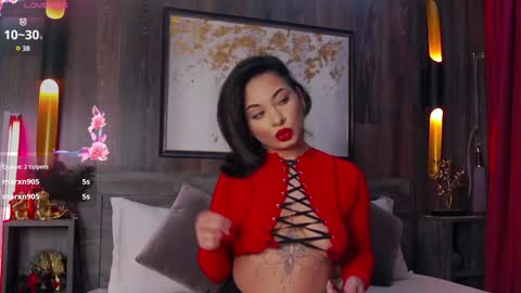 Snapshot of madyluxx chatting on 14, 1, 2025 MadyLuxx online show from 14, 1, 2025